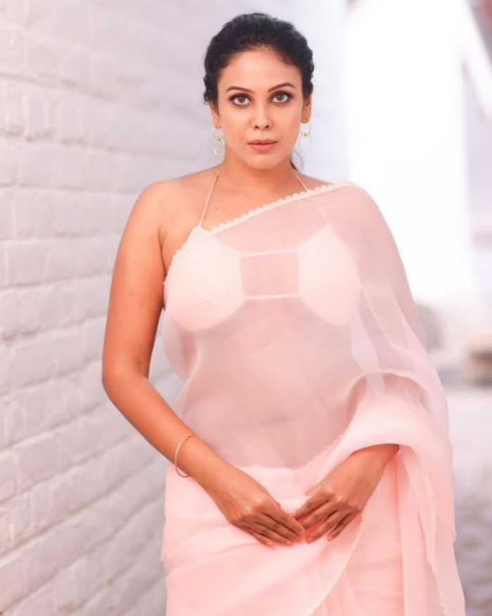 chandini tamilarasan 3
